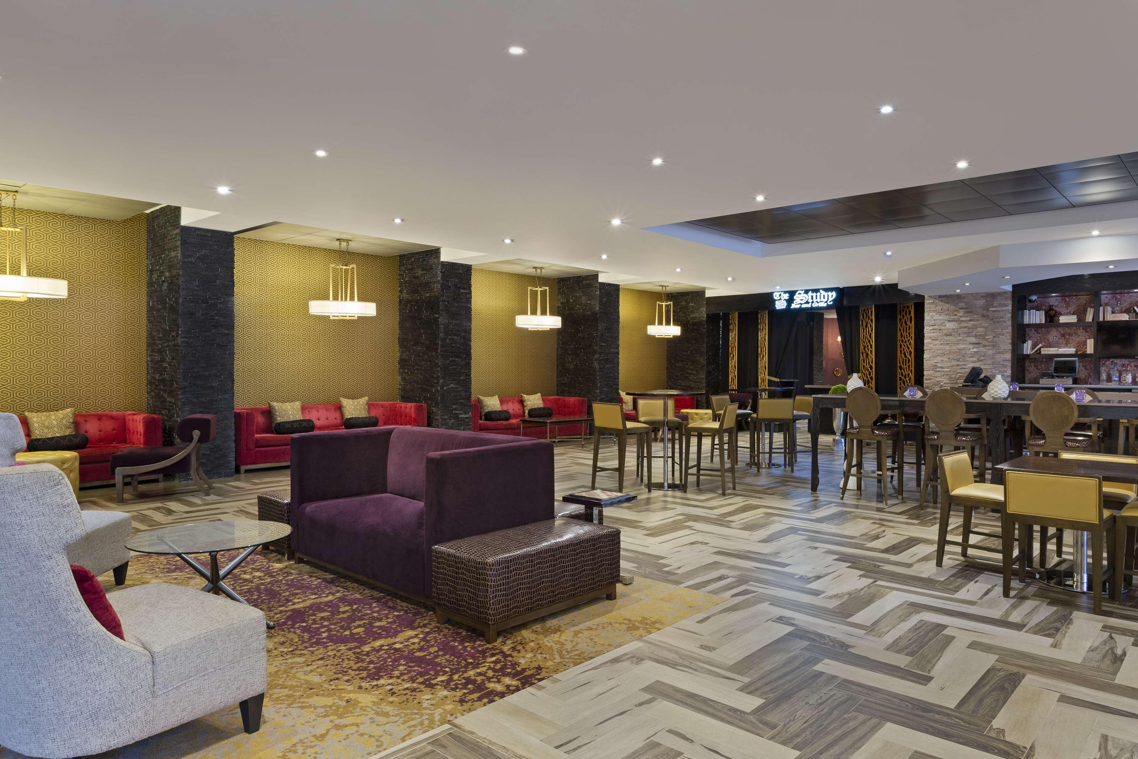 Hotel Doubletree By Hilton Orlando East - Ucf Area Alafaya Exterior foto