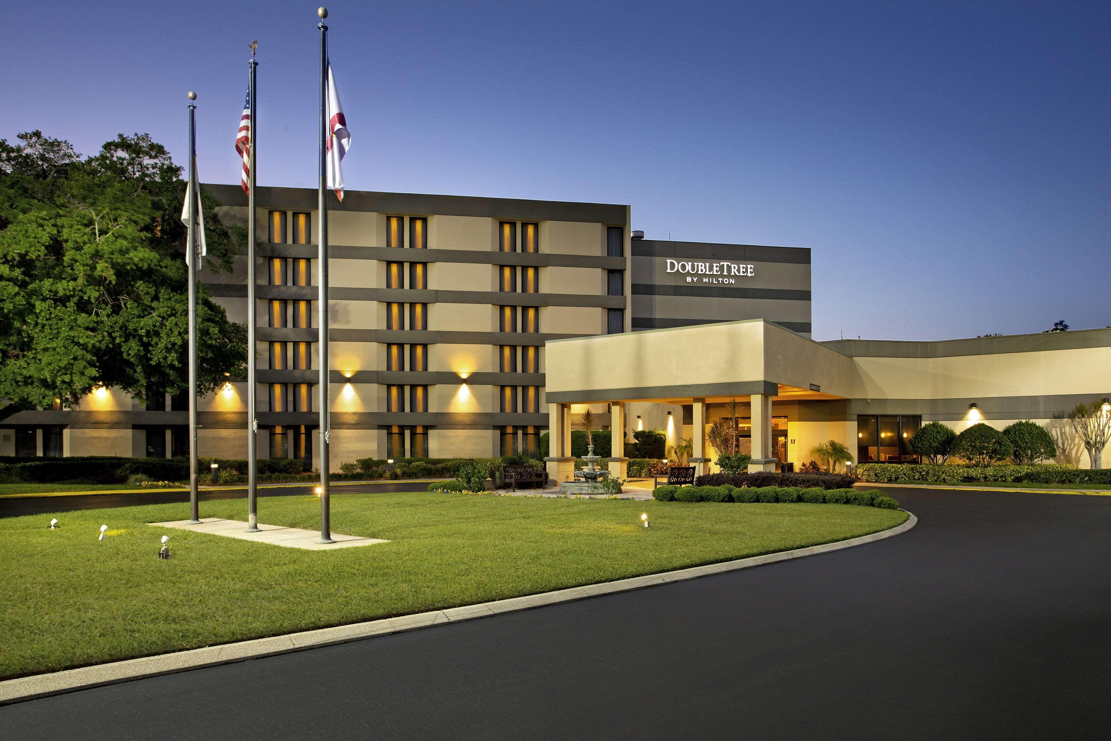 Hotel Doubletree By Hilton Orlando East - Ucf Area Alafaya Exterior foto