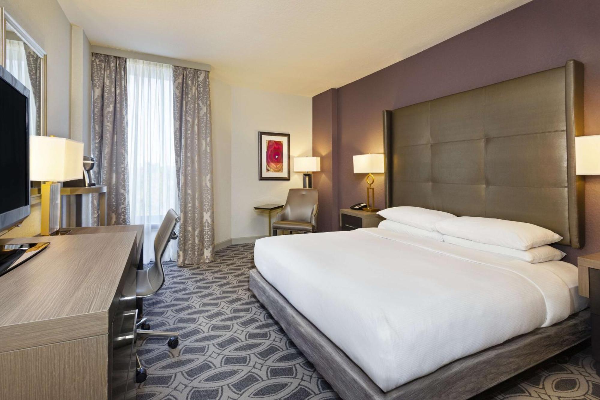 Hotel Doubletree By Hilton Orlando East - Ucf Area Alafaya Exterior foto